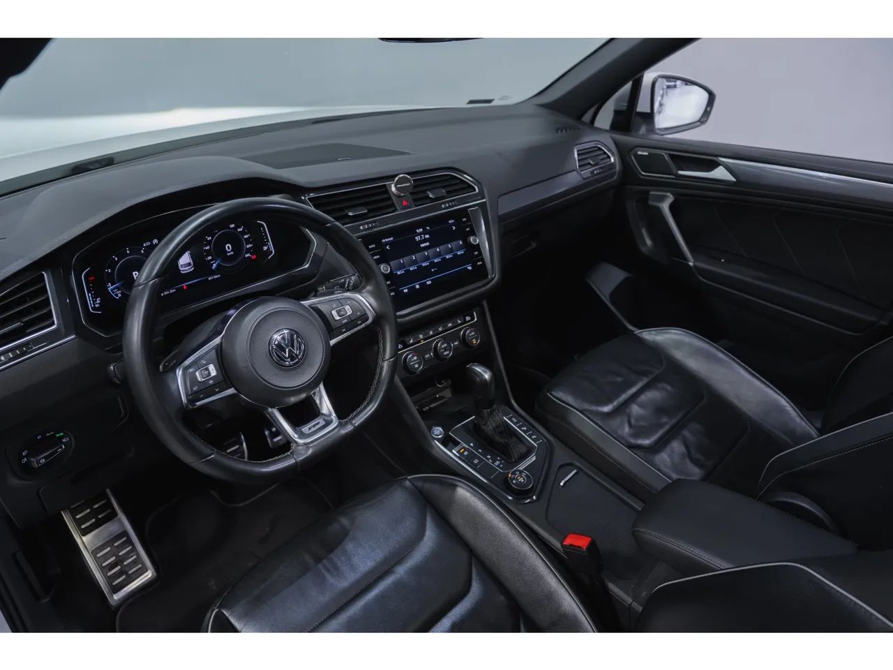 Volkswagen Tiguan Allspac R-Line 350 TSI 2.0 4x4, foto 5 de 15