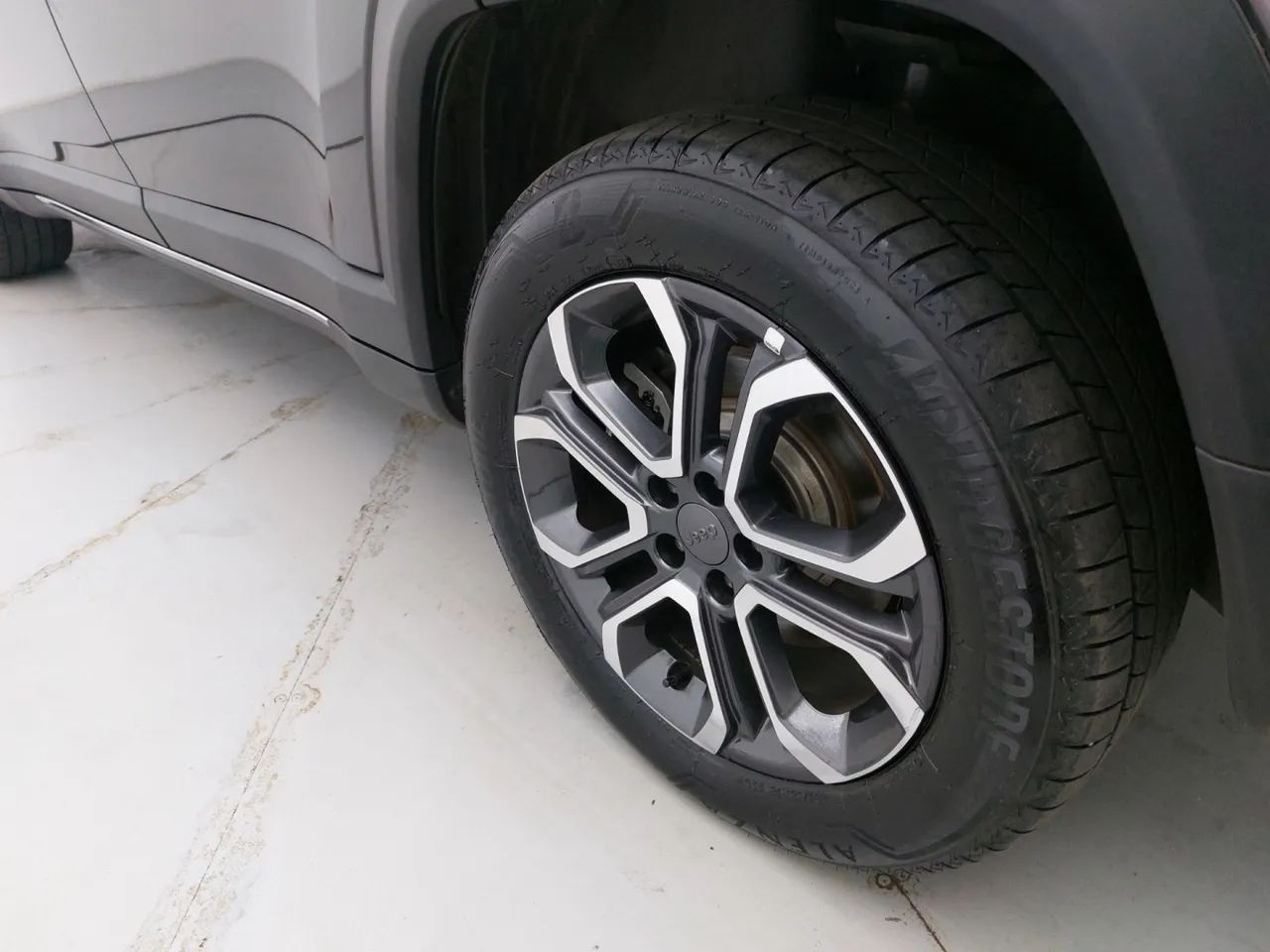 Jeep Commander Limited T270 1.3 TB Flex Aut., foto 11 de 18