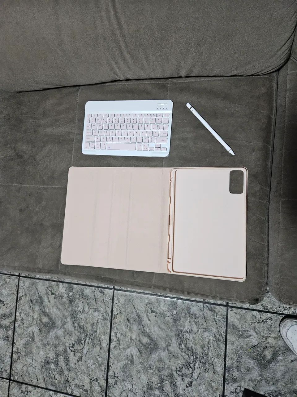 Redmi Pad SE 256gb Excelente  - Foto 4