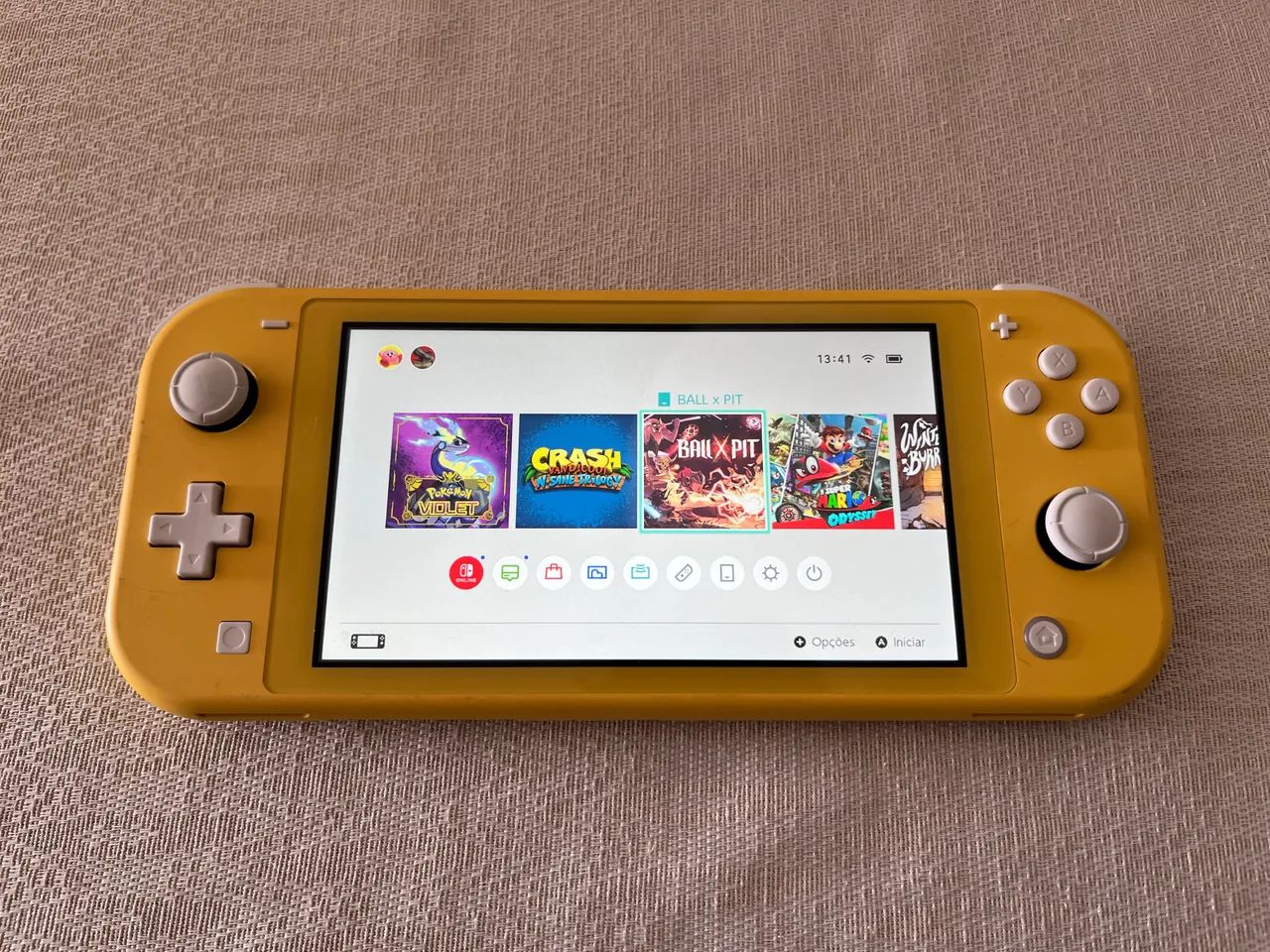 Vendo Nintendo Switch Lite amarelo - Foto 5
