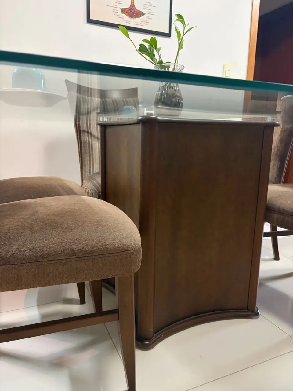 Mesa de vidro 8 lugares com cadeiras - Foto 3