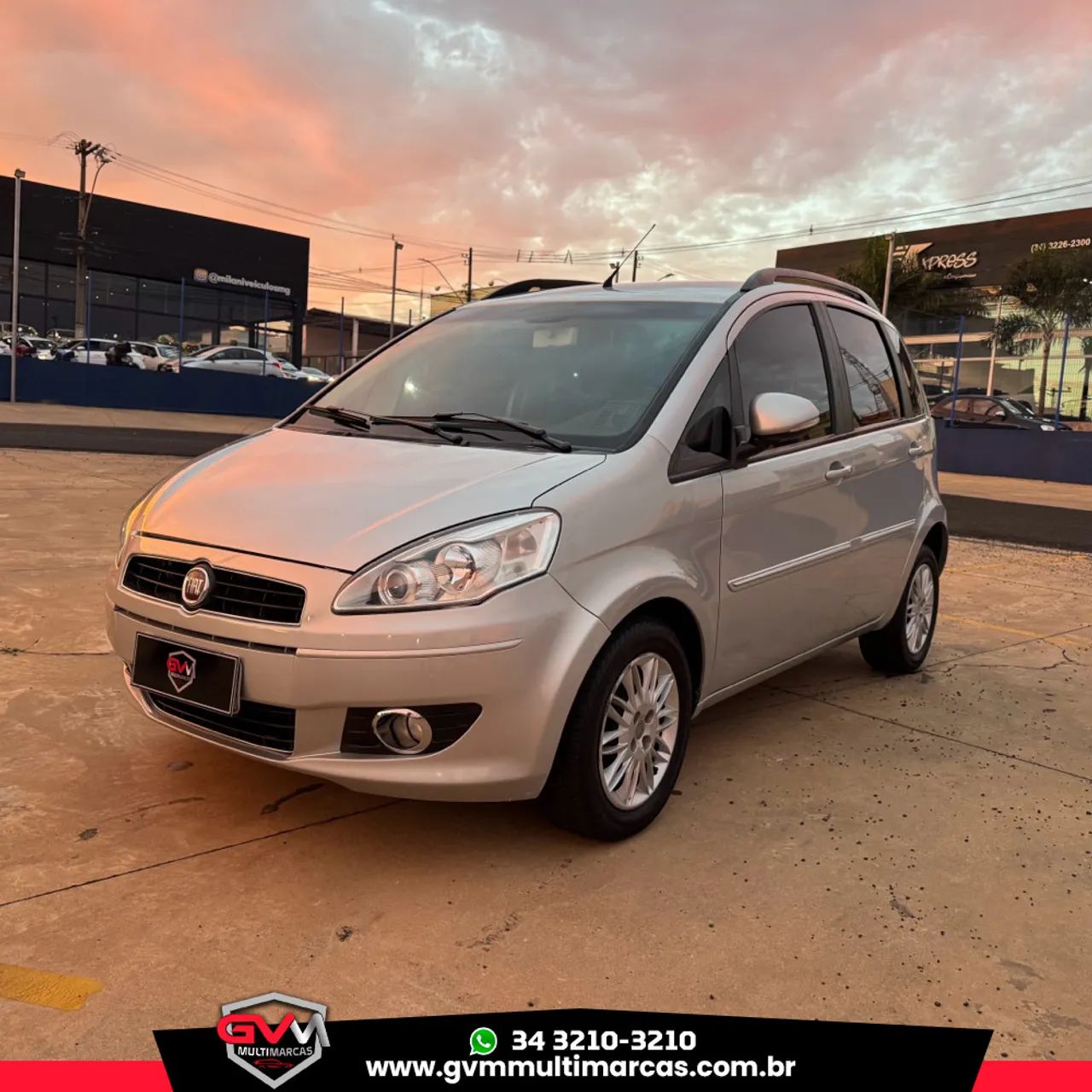 Fiat Idea Attractive 1.4 Fire Flex 8V 5P 2012 - Foto 2