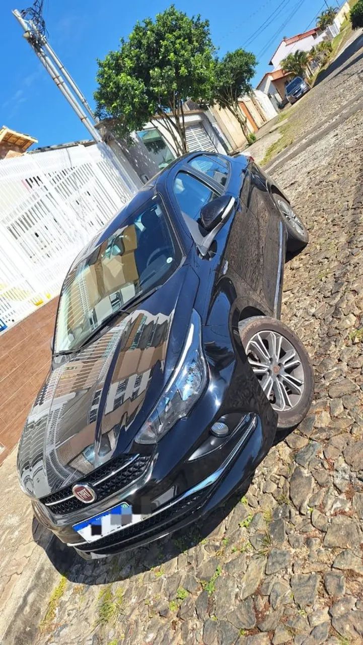 Fiat Cronos Precision 1.8 16V Flex Mec. 2019