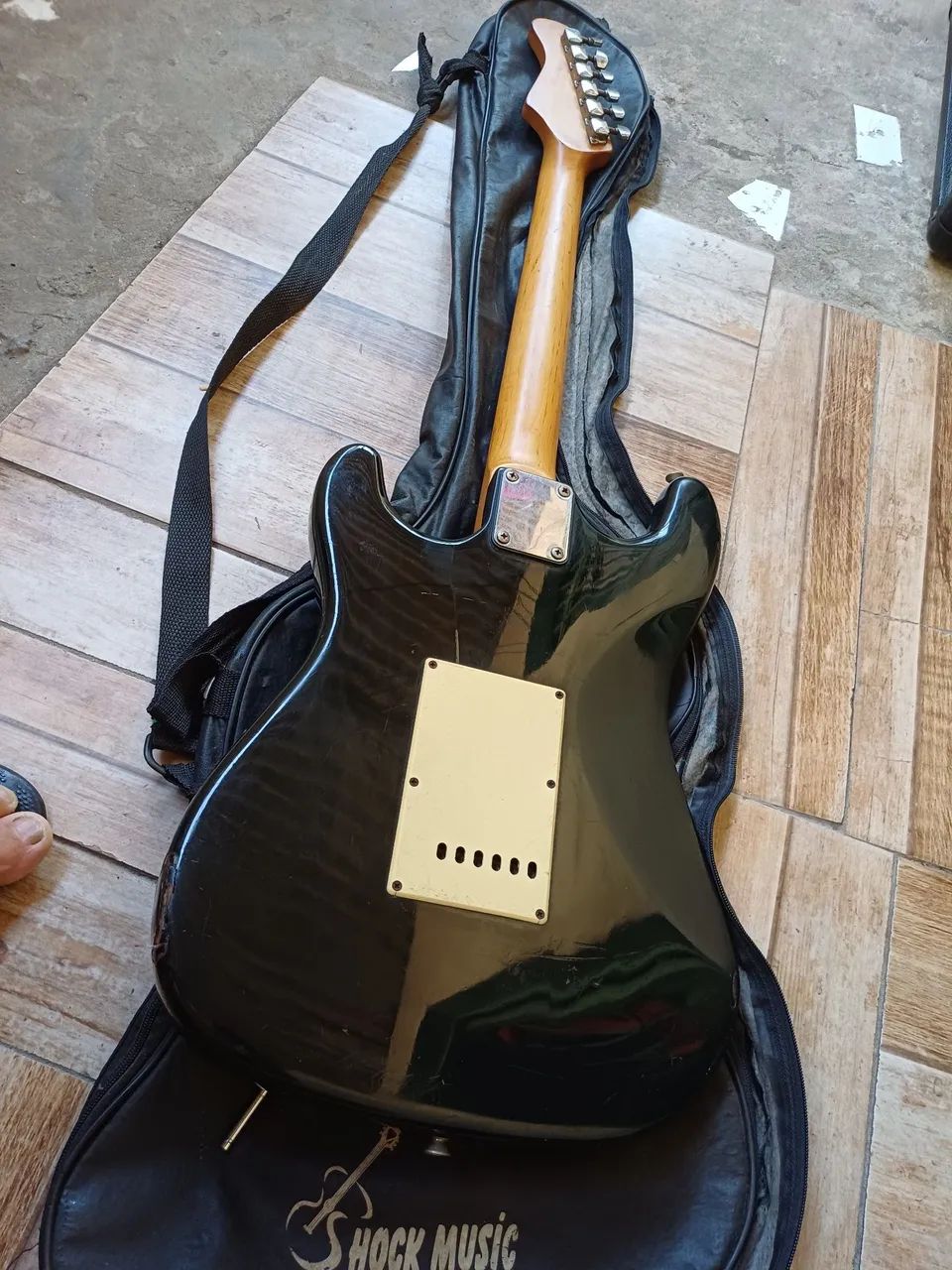 Guitarra stratocaster Phoenix  - Foto 5