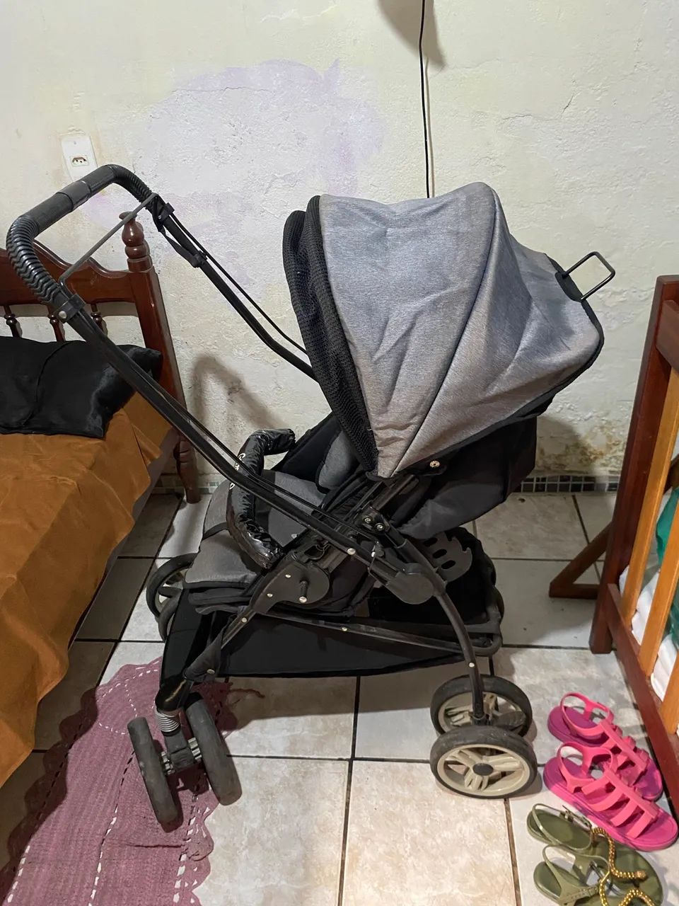 Vende-se carrinho de bebê galzerano 