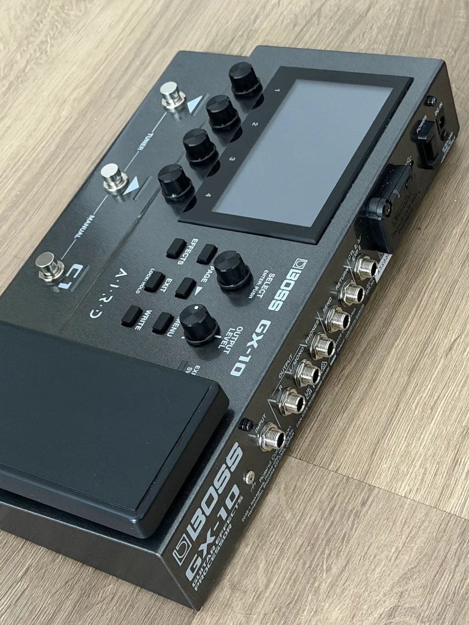 BOSS GX-10 ZERADA com tags e caixa, ainda com garantia! - Foto 3