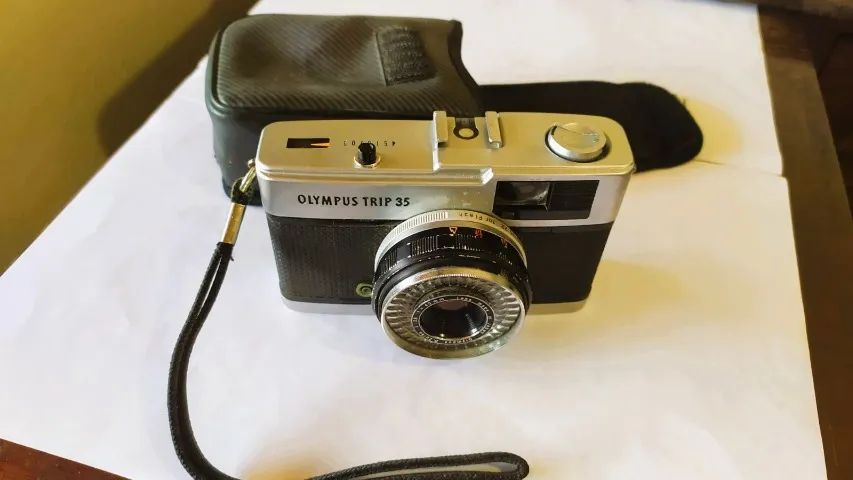 Maquina fotografica Olympus Trip 35 - Câmeras e Filmadoras