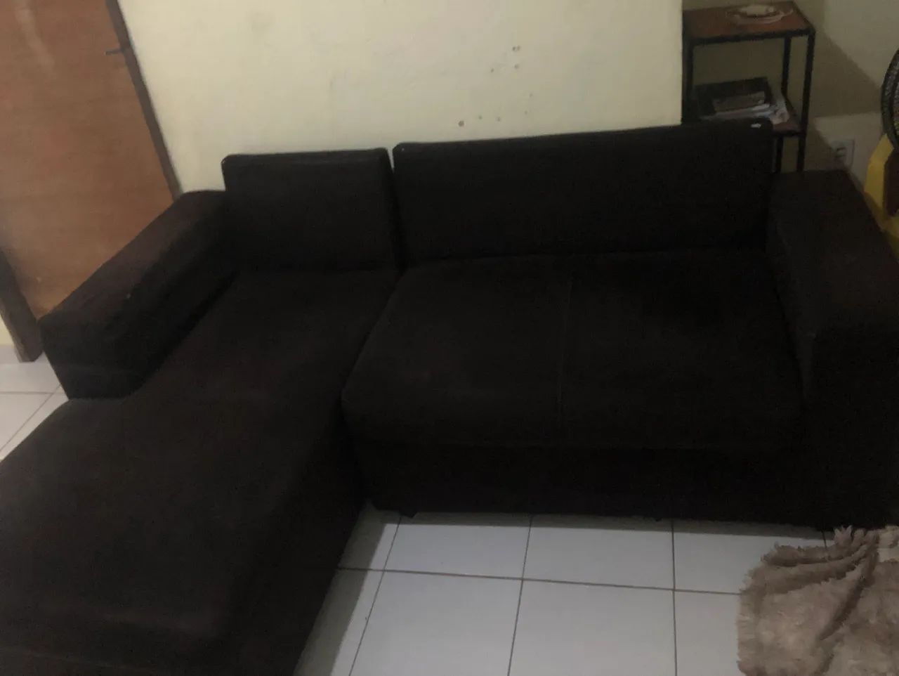Vende-se sofá e uma cama casal