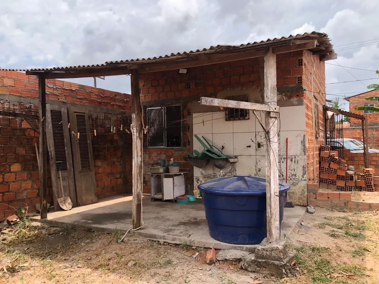 VENDO TERRENO COM CASA  - Foto 2