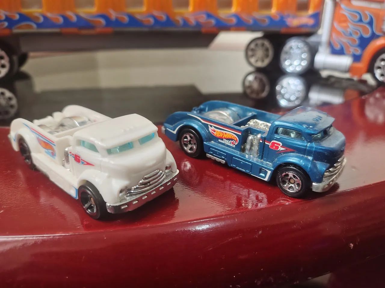 2 Hot Wheels Mig Rig 2013 - Foto 2