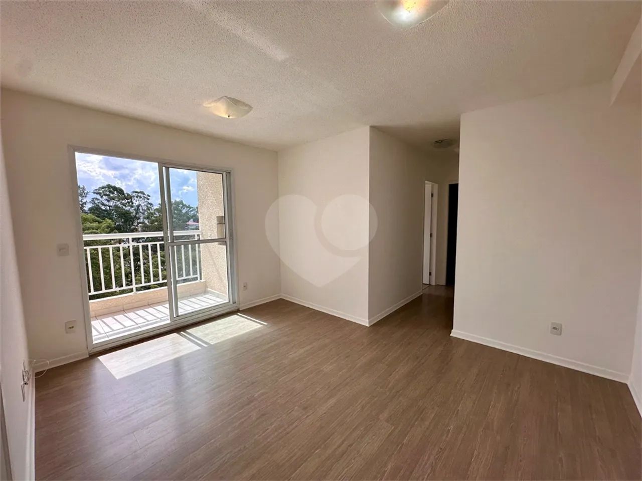 Apartamento com 2 dormitórios sendo 1 suíte próxima do metro Vila Sônia