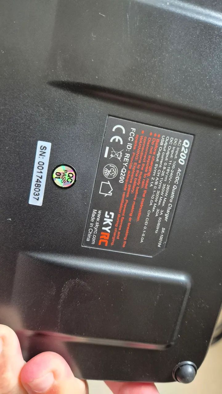 Carregador Baterias Lipo SkyRC Q200 - Foto 6