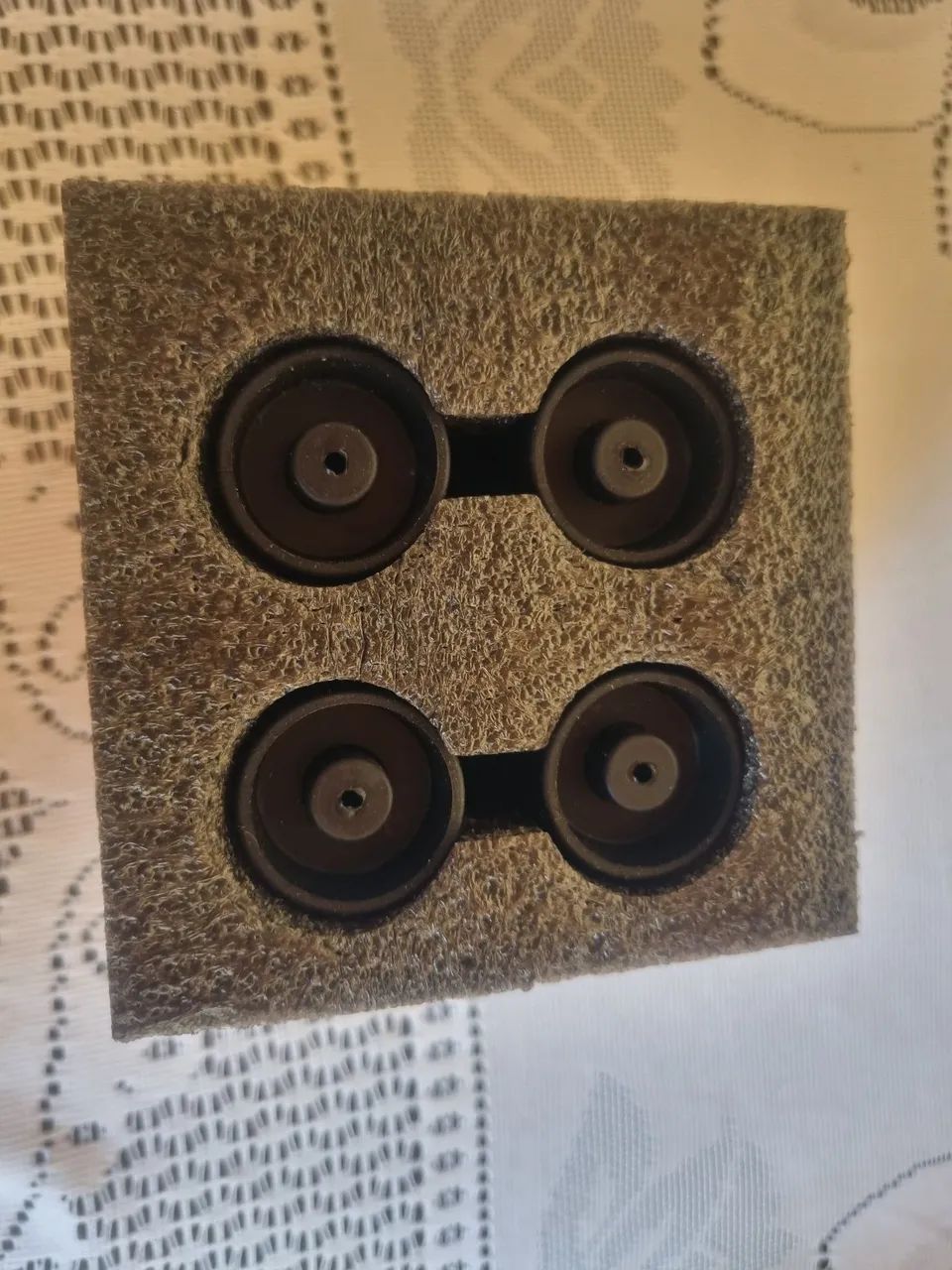 pés antivibração para impressoras 3D marca ELEGOO ( modelo Centauri  Centauri Carbon) - Foto 2