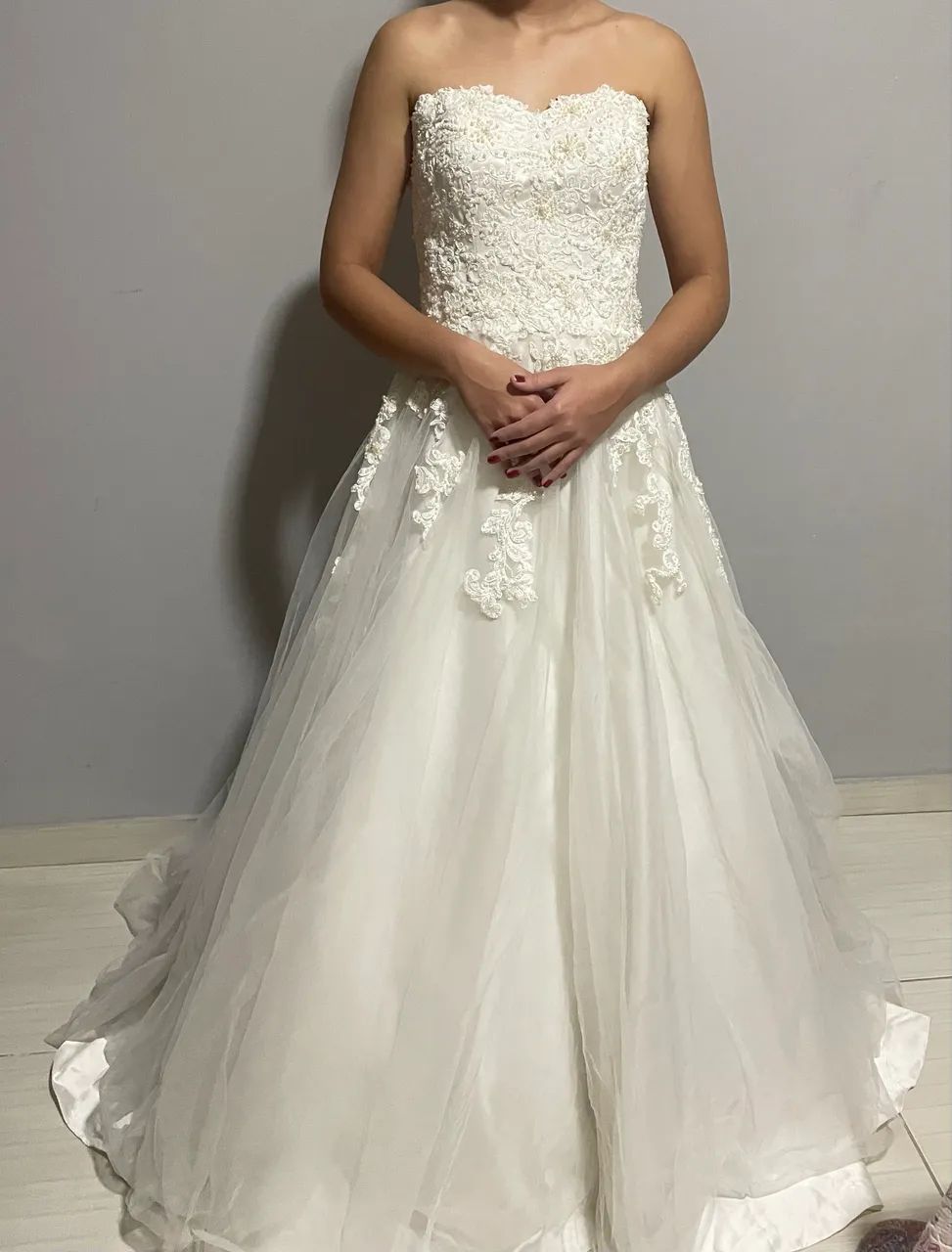 Vestido de noiva e coroa - Foto 2