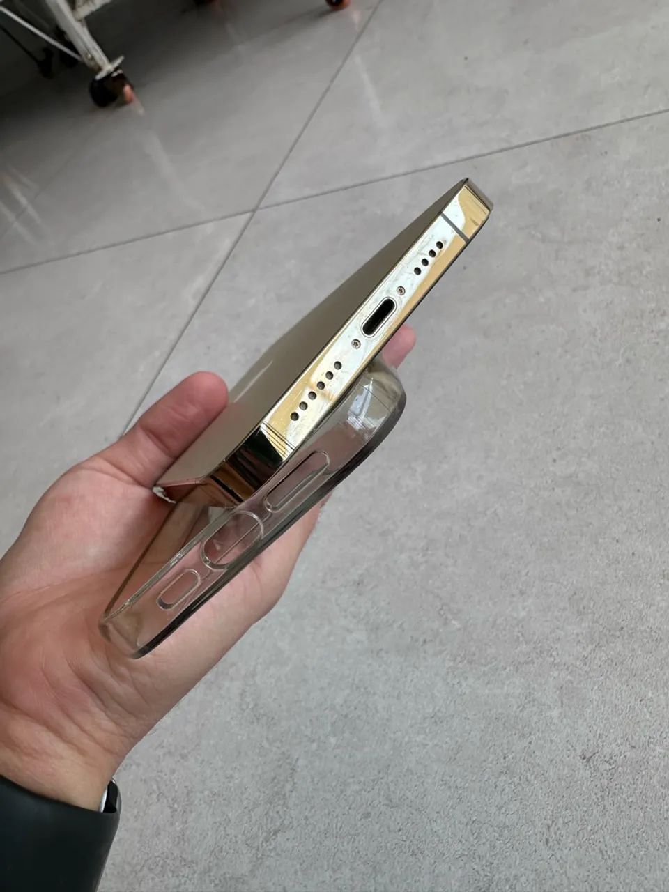 iPhone 13 pro max Gold 256 Gb  - Foto 2
