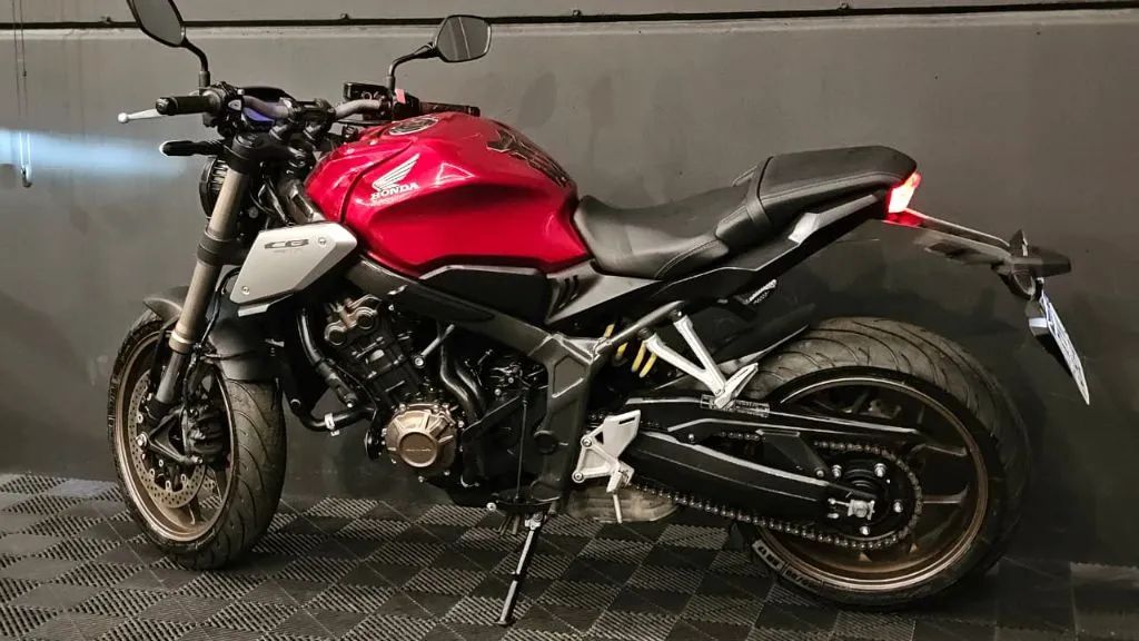 CB 650R - Foto 3
