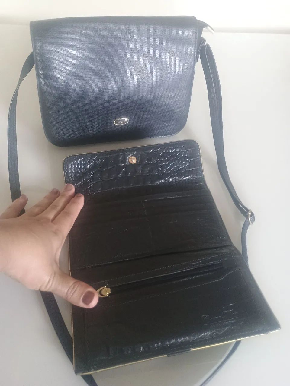Bolsa e carteira em bom estado  - Foto 3
