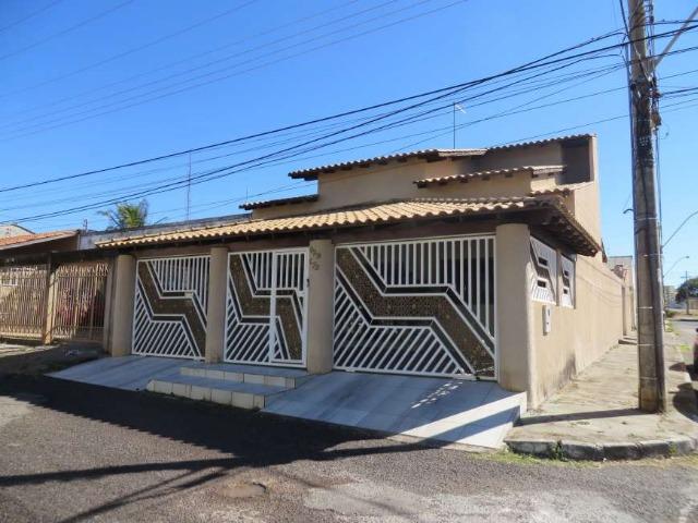 Ótima casa na Qd. 29 Setor Leste - Foto 2