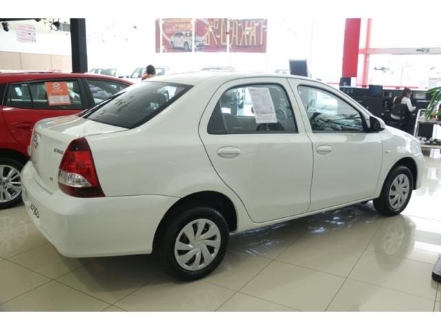 TOYOTA ETIOS 1.5 X SEDAN 16V FLEX 4P 2019 - Foto 4