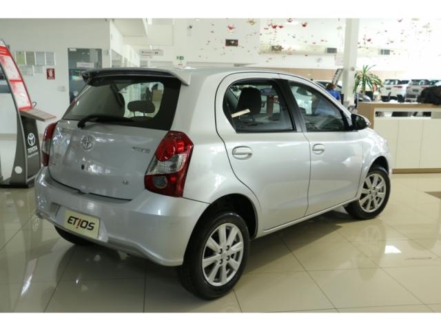 TOYOTA ETIOS 1.5 X PLUS 16V FLEX 4P 2019 - Foto 2