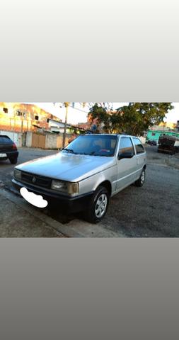 Carro uno ano 93