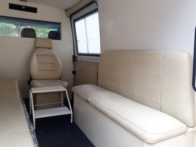 Ambulância Sprinter 312 D 2001 - Foto 4