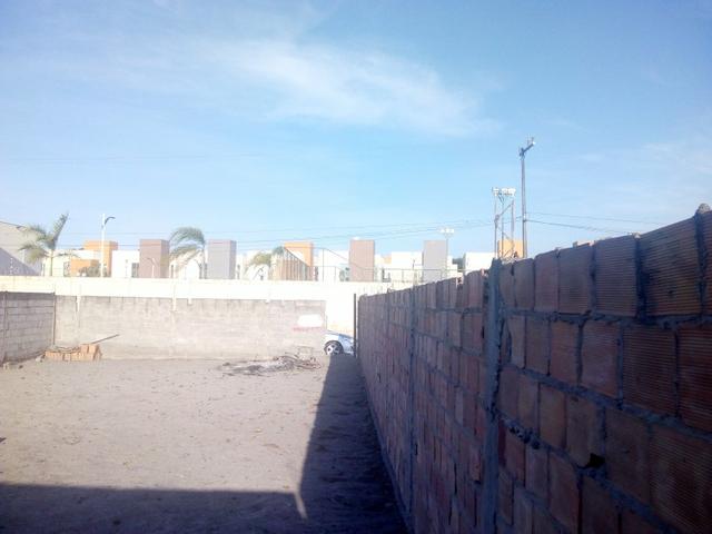 Atenção vendo este terreno no bairro do sim em feira de Santana 10x21 R$120Mil - Foto 2