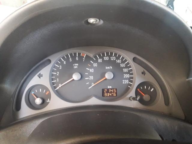 Corsa Hatch - Foto 3