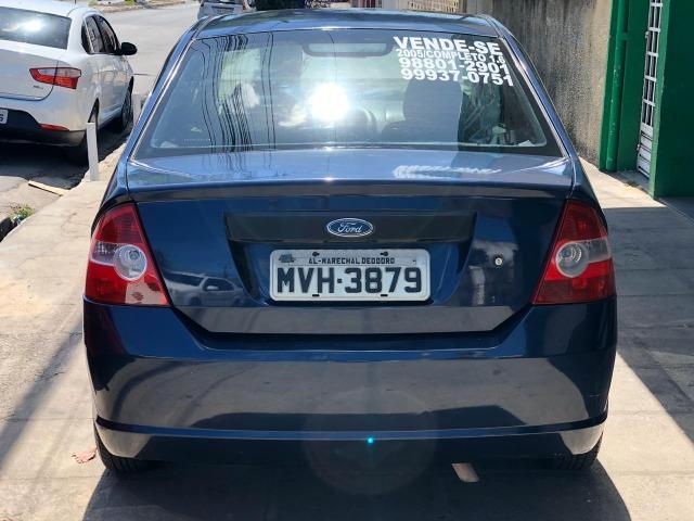 Fiesta Sedan 1.6 Flex 2005 (R$: 2.900,00 + 48 x 398,00) - Foto 5