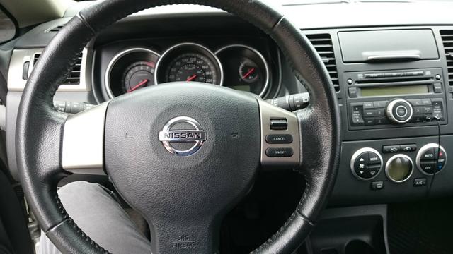 Nissan Tiida SL 1.8 2013 - Foto 4