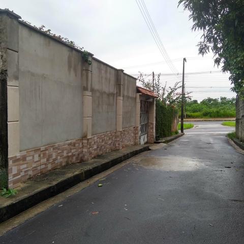 Casa em Manacapuru vendo ou troco por uma em Manaus contato