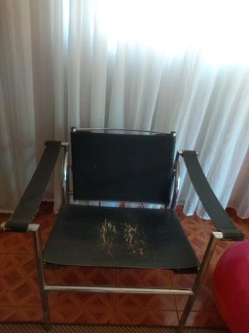 Vendo cadeira de couro
