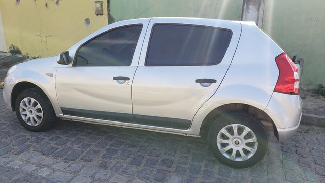 Vendo troco sandero 2012