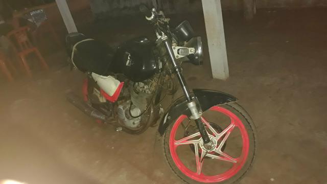 Vendo essa moto