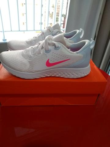 Tênis NIKE Original Novo na caixa sem uso - Foto 2