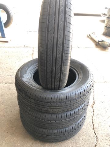 Pneus 175/75 r14 novo