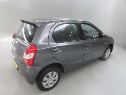 TOYOTA ETIOS 1.5 XS 16V FLEX 4P MANUAL - Foto 8