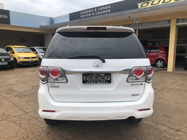 Hilux Sw4 3.0 Diesel 2015 7 Lugares - Foto 4