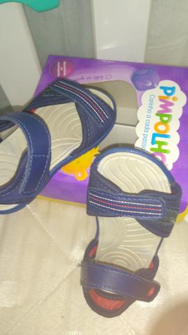 Lote de sapatos de menino