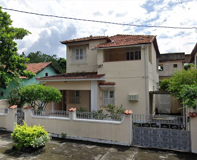 Casas à venda na Rua Marechal Hermes em Curitiba