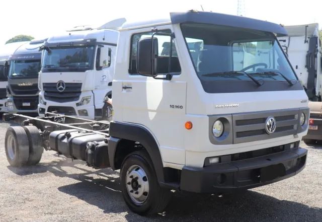 Volkswagen Delivery 10.160 ano 2019  com 145 mil km