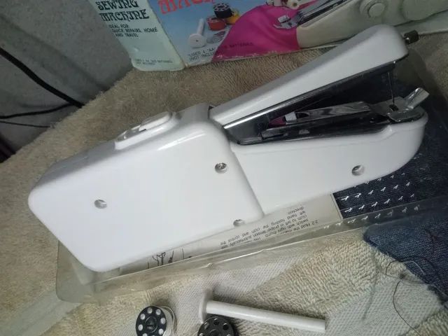 Máquina de custura portátil  - Foto 5