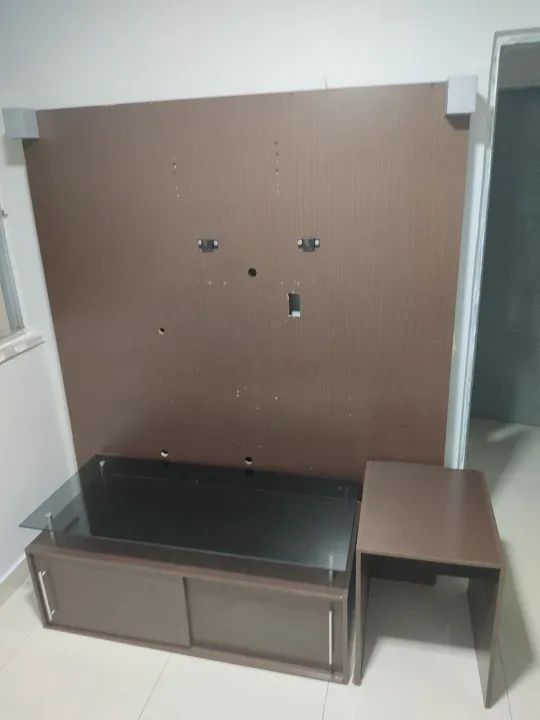 Painel com rack , madeira e vidro blindex  - Foto 2