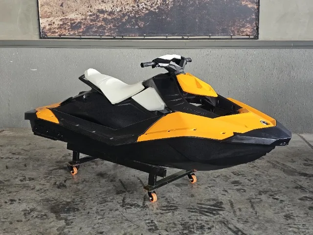 JET SKI Spark Ano 2014 com 56horas