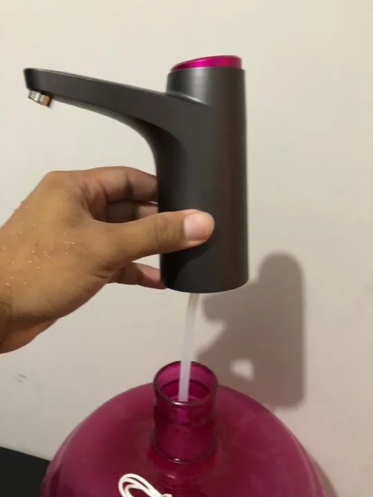Bebedouro de Garrafa Garrafão de água de 20L vazio Vasilhame para troca de bomba de água - Foto 5