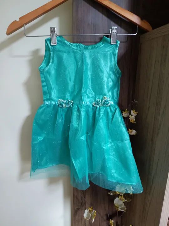 Vestido de tule brilhante verde bebê menina