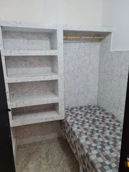 ALUGO QUARTO