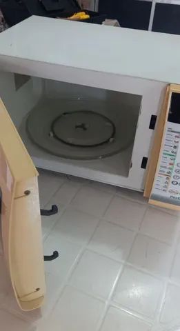 Microondas Panasonic 30litros - Foto 2