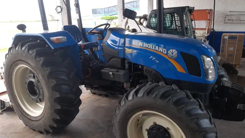 Vende-se Trator New Holland TT75 - Ano 2020/2020 - Foto 4