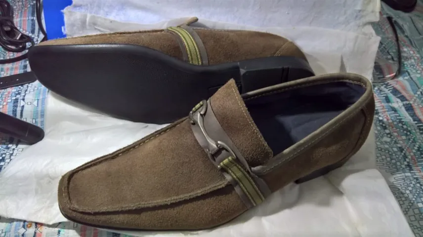 Sapato Sport Social em Nobuck (Couro legítimo)Usado duas vezes 41 calça 42